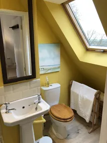 Charming cottage with fabulous views. - Image 3