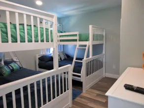 2 bedroom condo totally renovated on ocean block in Ship Bottom - Image 5