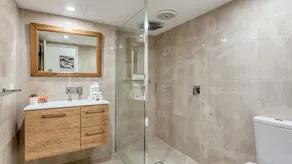 7 Plantation House - Image 4