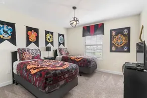 Toy Story & Harry Potter rooms! Only 9 min to Disney, 2 free waterparks, and BBQ - Image 4