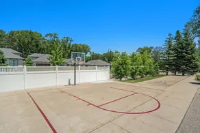 The Hampton: 2BR Beachy Townhome Sleeps 8 | Pool, Hot Tub, Free Golf, Near Lake Michigan - Image 2