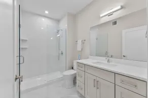 Luxury 2BR near Cambridge - Image 4