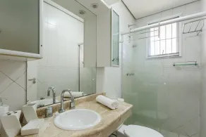 Apto amplo em Jurerê com piscina e próximo a praia - Image 3
