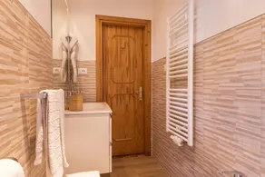 Holiday Apartment Casa Lorenz 2 with Mountain View, Wi-Fi & Garden - Image 4