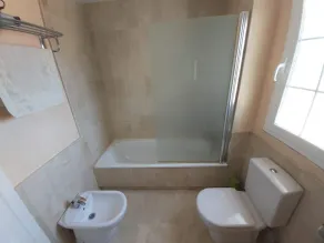 Luksus villa med privat pool med udsigt over golfbanen tæt på stranden - Image 2