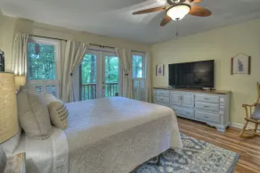Nellie's Place- Quiet Mtn. Getaway with Scenic View, Wifi, & Community Amenities - Image 4