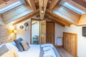 MERIBEL CENTER - LOVELY CHALET FOR 8 - PARKING - 5MN SKI SLOPES - DIRECT OWNER - - Image 5