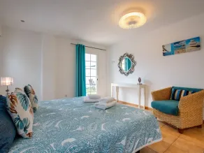 Helles und luftiges geräumiges Ferienhaus mit drei Schlafzimmern und privatem Po - Image 5