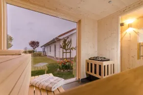 Tranquilla situazione idrica non sviluppata u. Vista da sogno del faro di Hiddensee! - Image 2
