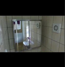 Self Contained Apartment Near Romford Queens Hospital - Image 5