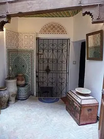 Dar Sghira: Private fully Renovated Small Riad, Rooftop, Heart of Medina, Fiber - Image 4