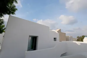 Aegean Studios Perissa - Image 4