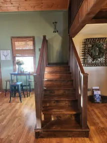 Peaceful cozy cabin, with fireplace, on 30 acre farm. Near wineries and shopping - Image 2