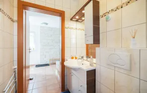 Impresionante casa de 3 dormitorios en. - Image 3