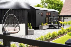 Charming Lodge in Limavady - Image 4