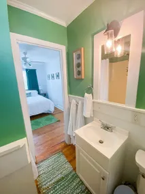 Cheerful tiny home by the Bay - Image 4