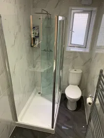 6 Beds FREE WiFi Luxury House Kitchen Shower Brand New Nice View - Image 3