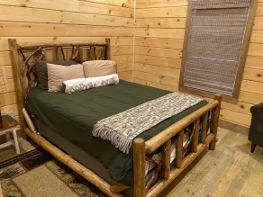 Cozy Cabin by the Stream - Image 4