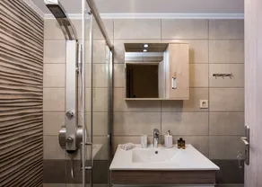 Iris holiday house is brand new, equipped with all the modern amenities! - Image 4