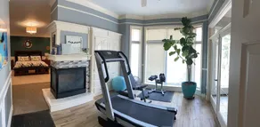 Estate Home Hot Tub Beach view Wi-Fi 8 acres 5000 sqft 4 bd 3.5 bath - Image 3