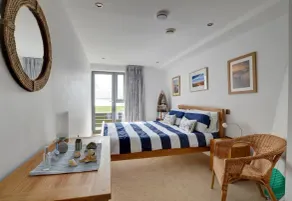 2 Ocean Point - Image 4