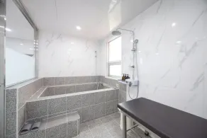Dongbusan Oncheon Hotel - Image 4