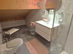 Appartamento 'Schwalbennest' con vista montagna, balcone e Wi-Fi - Image 3