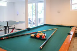 Game Room & Hot Tub: Family Gem on Lake Hopatcong - Image 4