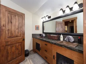 Spacious mountain retreat • Built for gathering • Hot tub • Quiet setting • Minutes up Sundance Canyon - Image 4