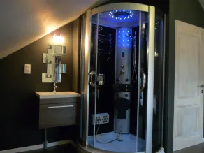 Charming gîte with whirlpool bath for 15 people in Saint-Hubert - Image 5