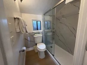 Single Queen Cottage - Image 3