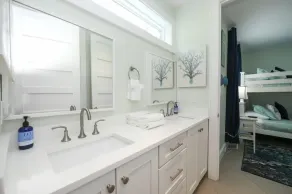 2201 AVE C home - Image 5