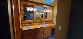 Your Own Sunriver Lodge on the Edge of the Forest - A/C -10 SHARC Passes!! - Image 3