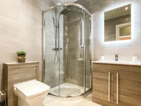 4 bedroom accommodation in Millport, Isle of Cumbrae - Image 3