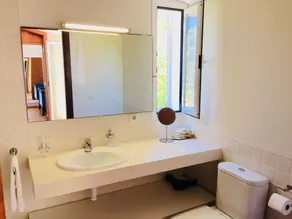 Beautiful villa for 6 people by the sea with a great pool - Image 4