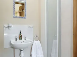3 bedroom accommodation in Preston Wynne - Image 2