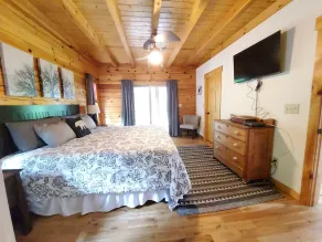 Peaceful getaway with stunning views in gated Community - EV Friendly - Image 5