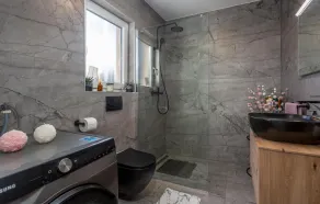 3 bedroom luxurious home in Rasopasno - Image 4