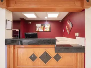 OYO Townhouse Houston Airport North - Image 3