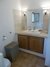 Belle maison familiale avec piscine, intimité totale et vue sur le Lubero - Image 3
