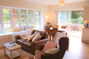 Newly Converted Bar Lodge in Village location - Image 5