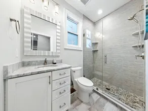 New Oceanfront in Peahala Park . Sleeps 11 . - Image 4
