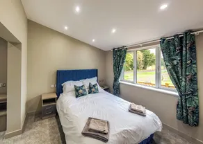Alojamiento de 4 habitaciones en Laceby - Image 5