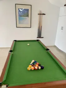 Vistas fantásticas e alojamento, com piscina privada e sala de jogos e ar condicionado - Image 2