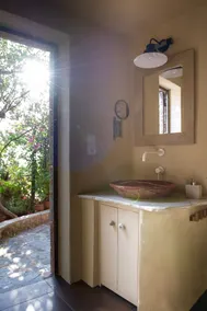 The Olive Tree Residence - a unique Mani Tower experience - Image 5