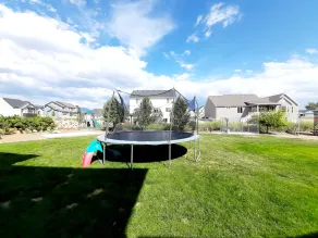 2 Bed/1 Bath daylight basement apartment-perfect for families! - Image 3