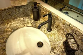 All New Remodeled Cottage - Image 2