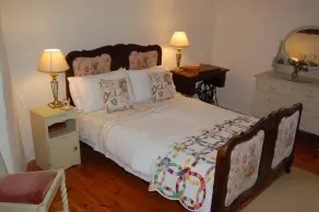The Longhouse Sleeps 7 (3 Bedrooms) - Image 5