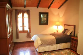 Large idyllic country finca in the heart of the Coin countryside with waterfall. - Image 4