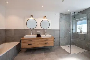 Ferienhaus Megumi, 160m², 4 Schlafzimmer, 3 Bäder, Max. 8 Pers., Balkon, Wlan - Image 3